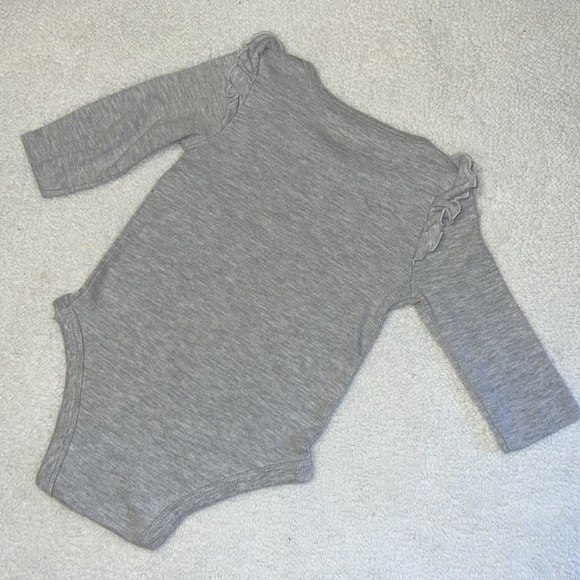 ✨4 FOR $20✨ BAT GIRL ONESIE - Picture 2 of 2